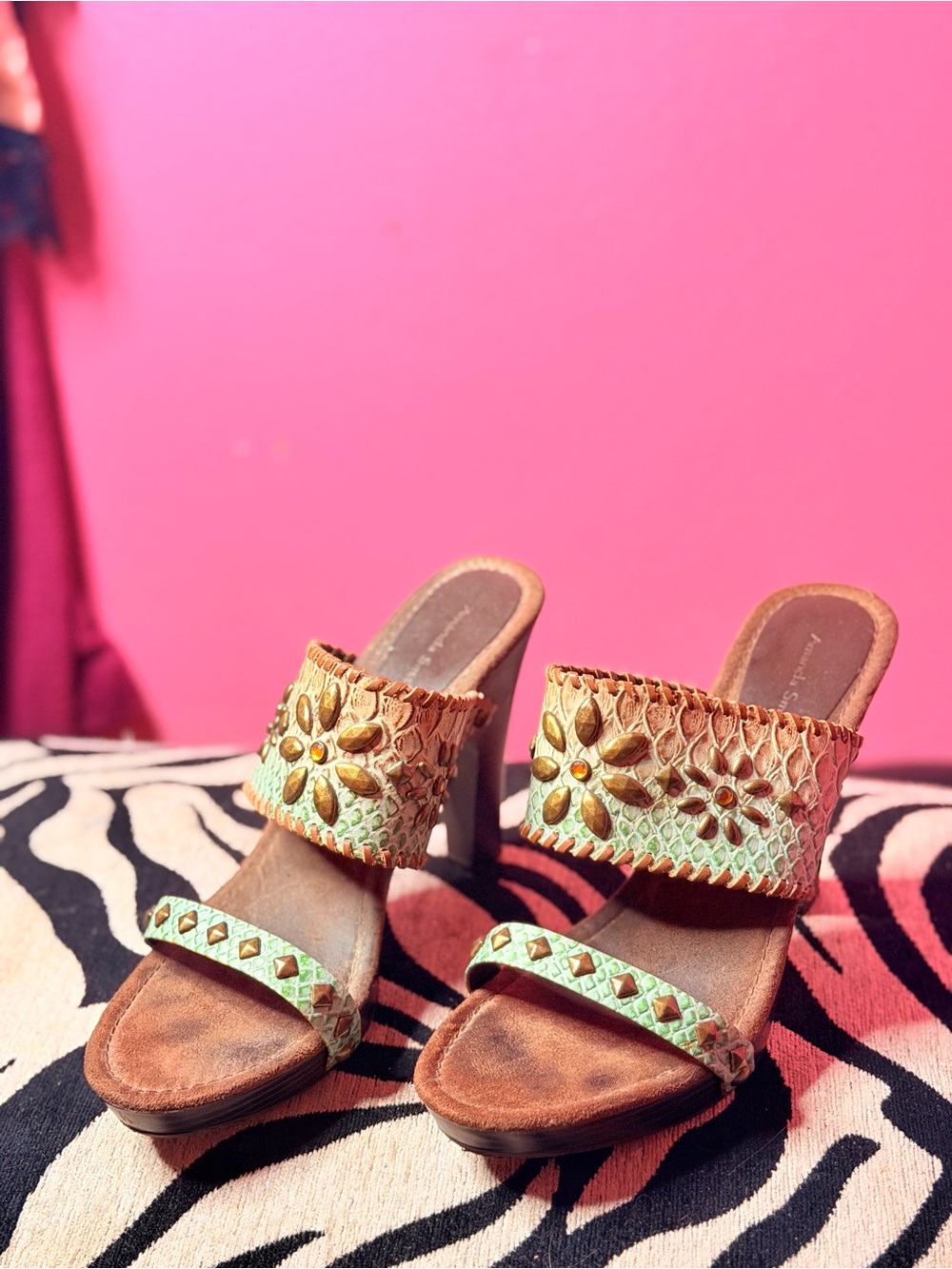 Size 8.5 Embellished Two-Band Slide Heels in Mint and Tan